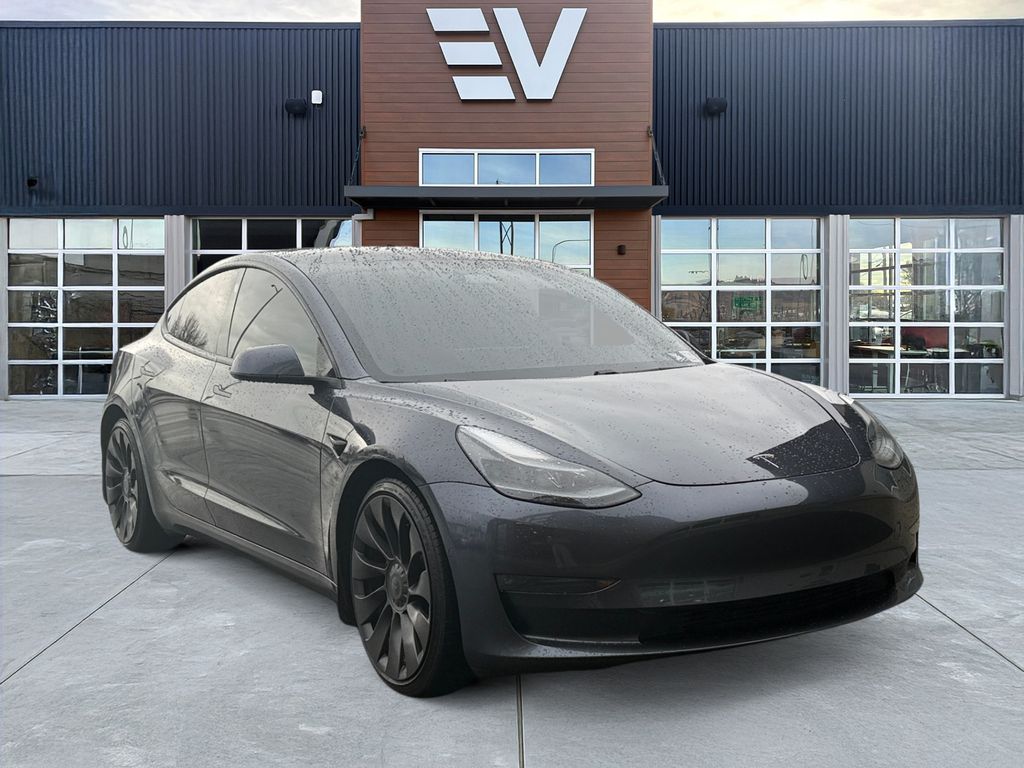2021 Tesla Model 3 Base's photo