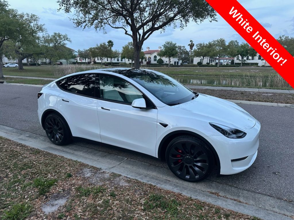 2024 Tesla Model Y Performance's photo