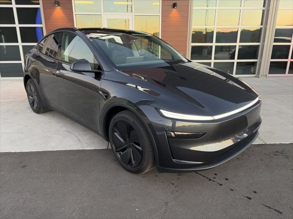 Used 2026 Tesla Model Y Long Range SUV