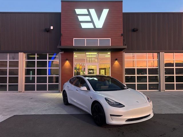 2020 Tesla Model 3 Base's photo