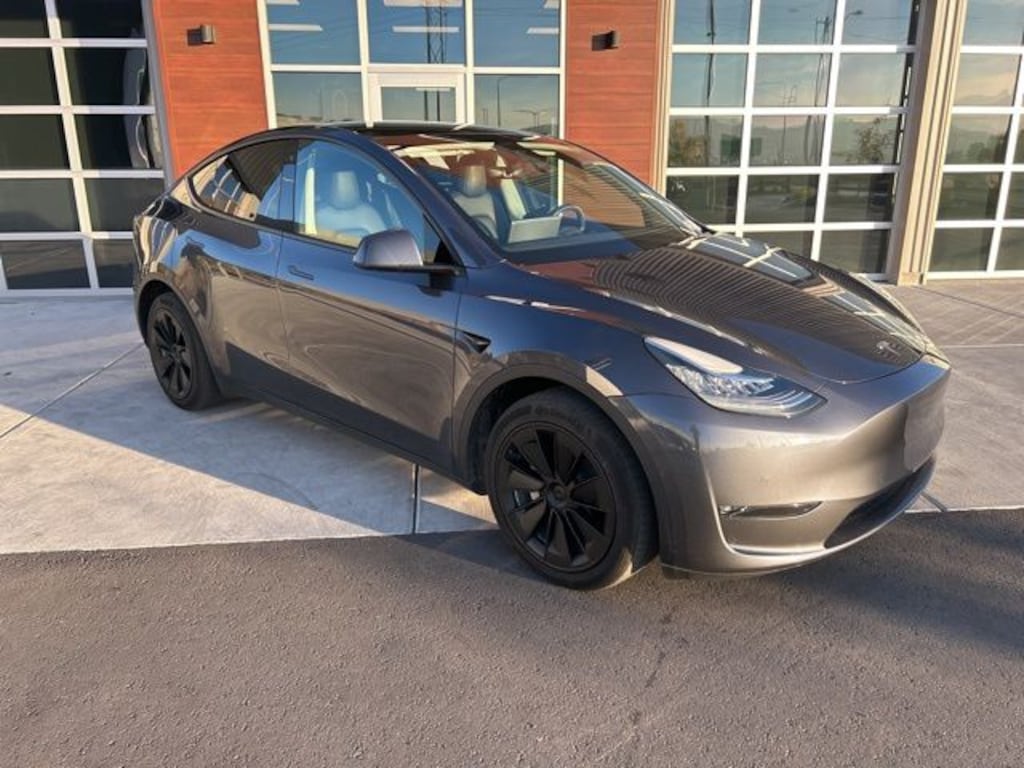 Used 2022 Tesla Model Y Long Range SUV