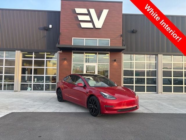 2021 Tesla Model 3 Base's photo