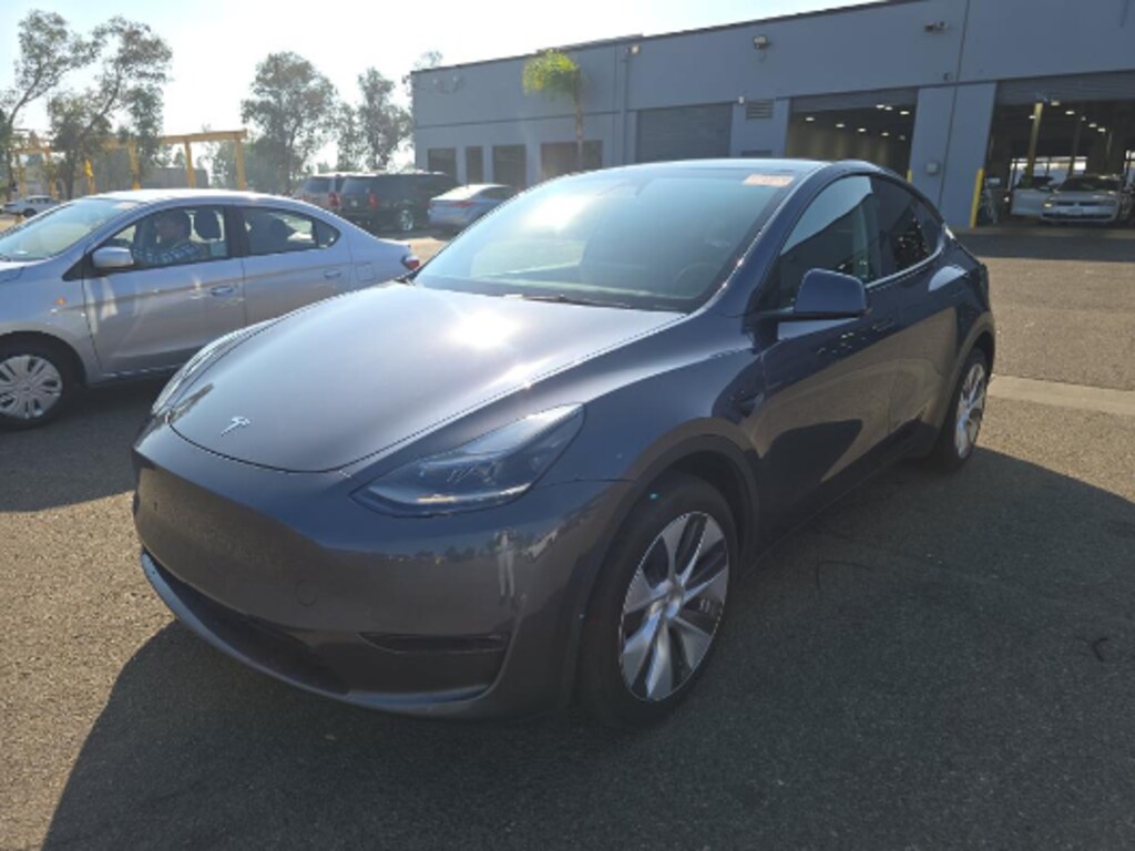 Used 2023 Tesla Model Y Long Range SUV