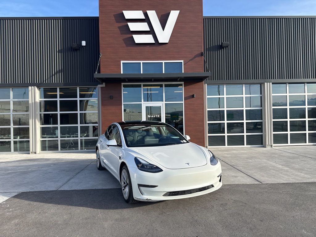 2022 Tesla Model 3 Base