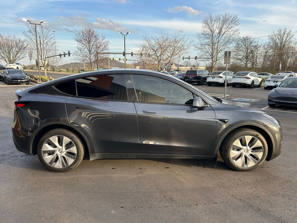 Used 2024 Tesla Model Y Long Range SUV