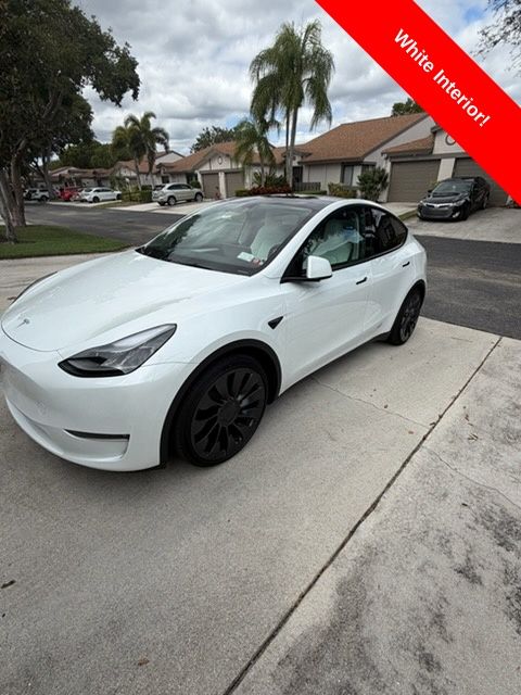 2023 Tesla Model Y Performance's photo