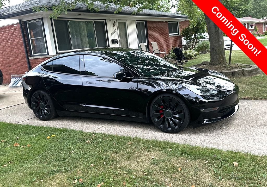 2022 Tesla Model 3 Performance's photo