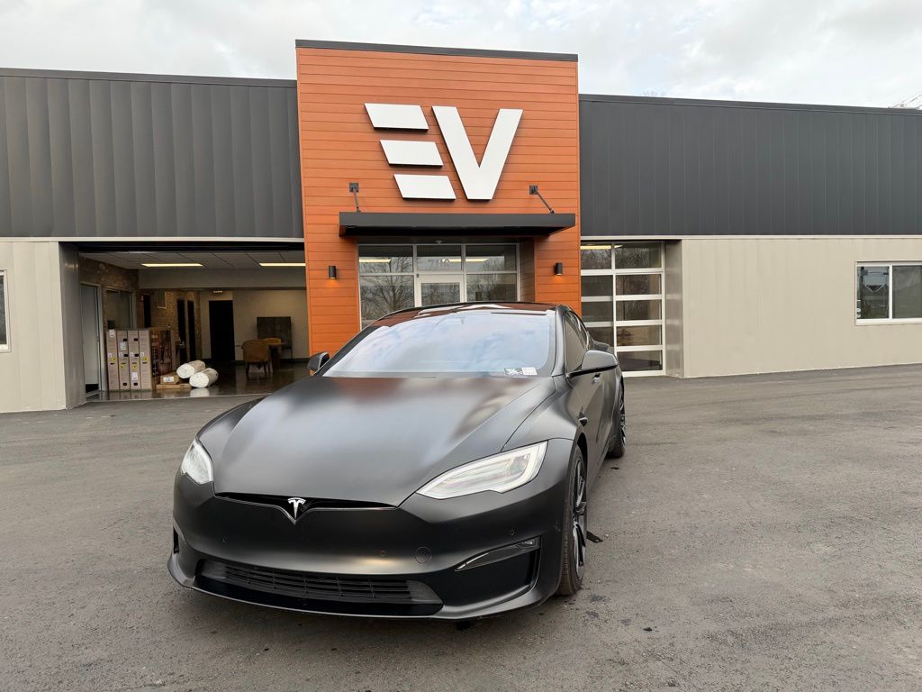 2022 Tesla Model S Base's photo