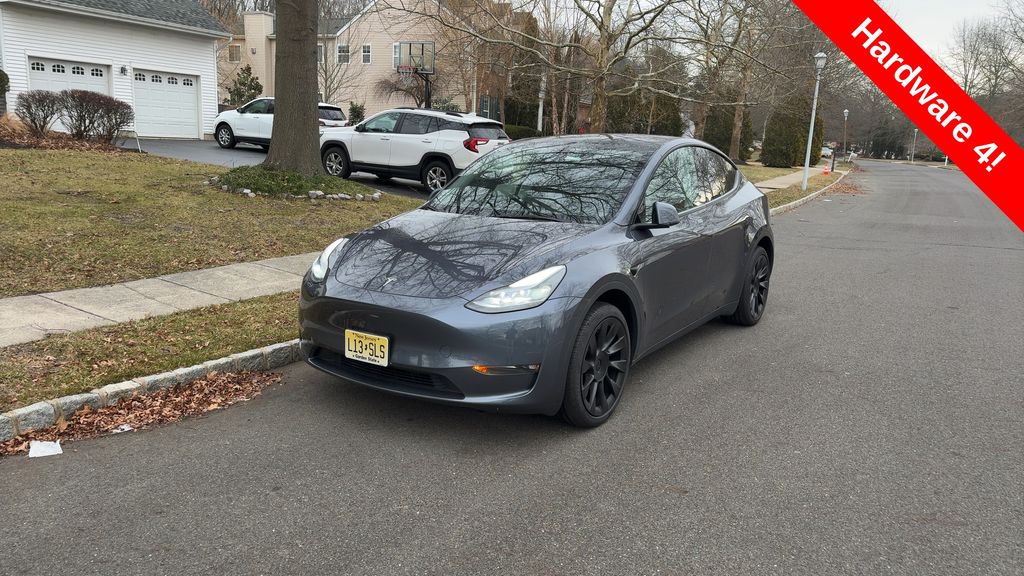 2023 Tesla Model Y Long Range's photo