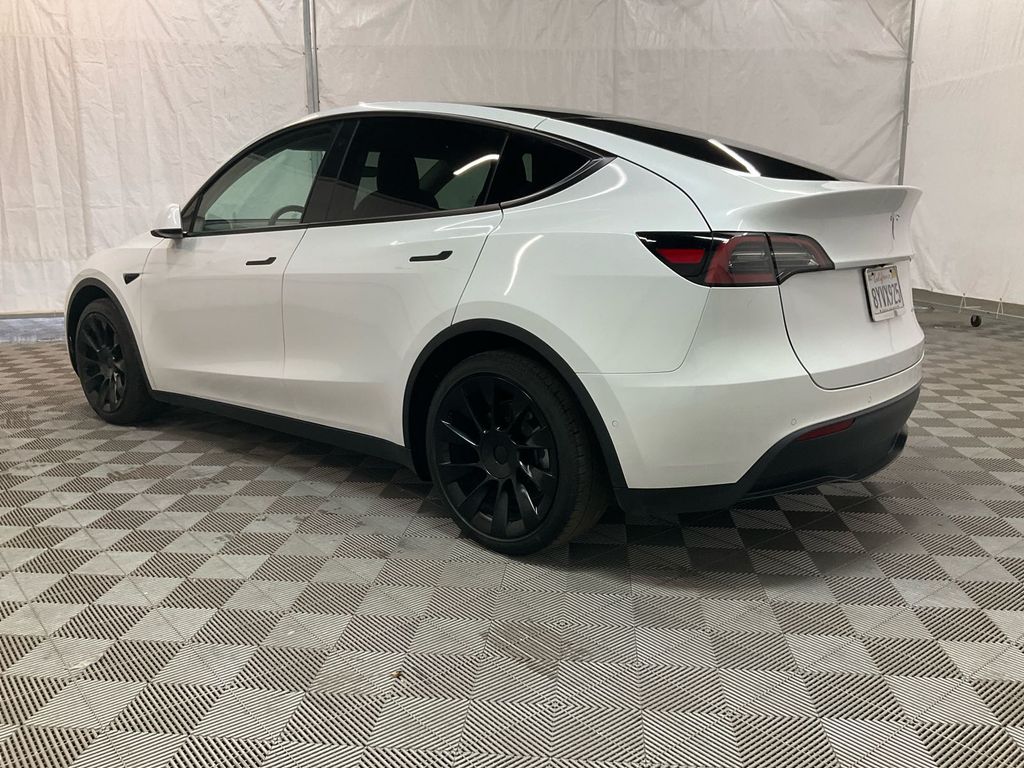 2021 Tesla Model Y Long Range photo 4
