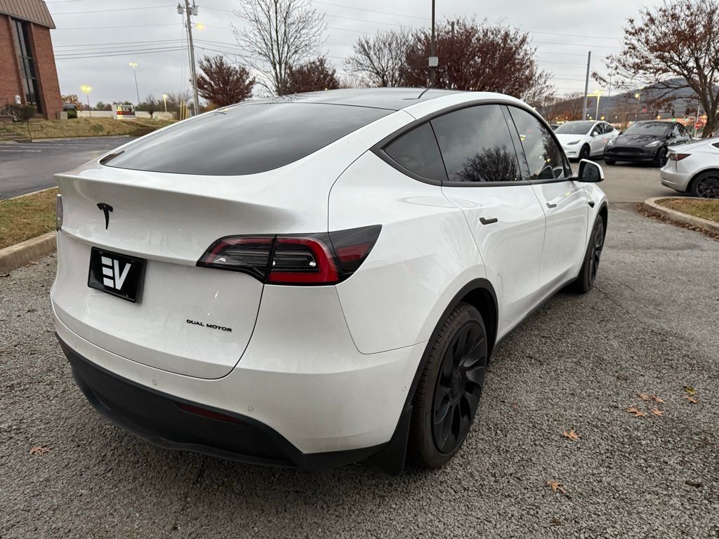 2020 Tesla Model Y Long Range photo 3