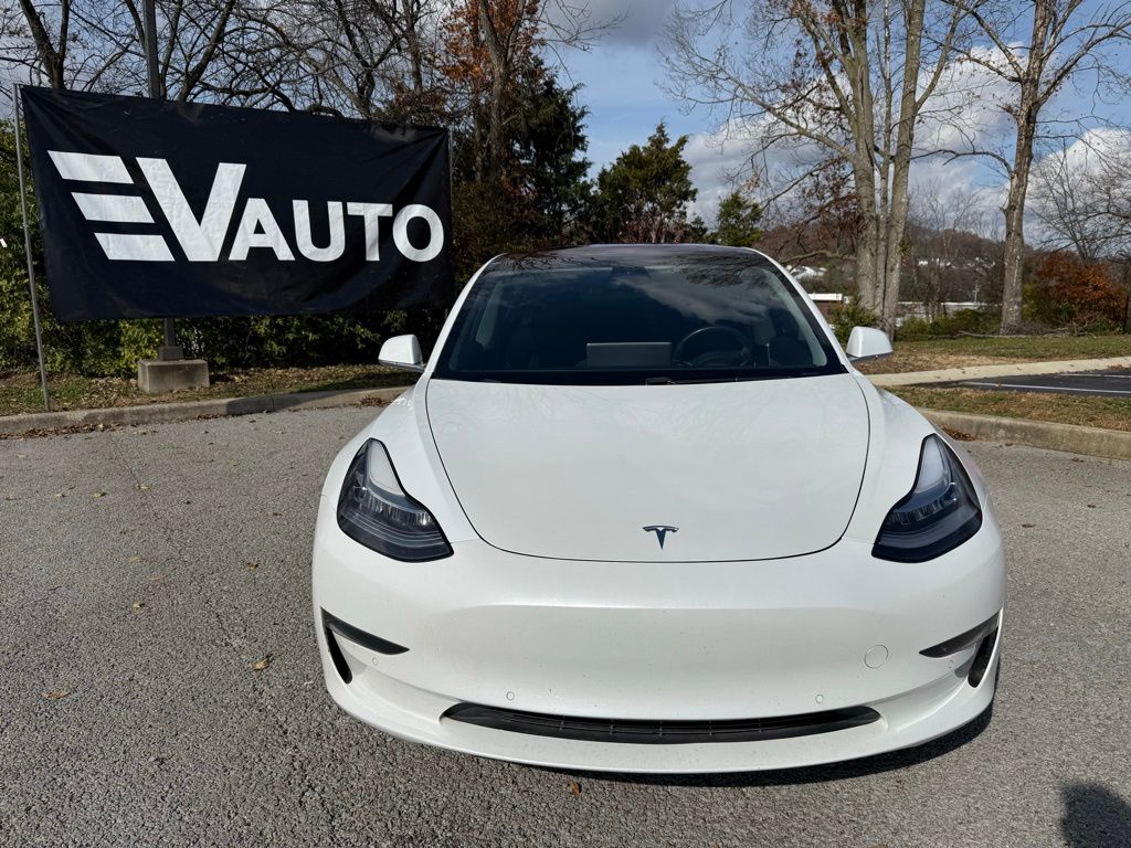 2018 Tesla Model 3 Long Range photo 2