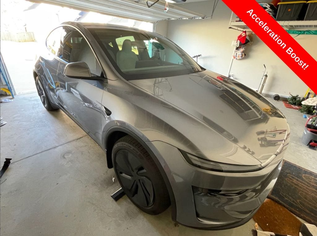 2026 Tesla Model Y Long Range's photo