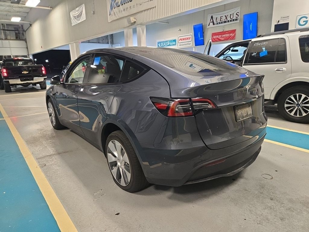 2023 Tesla Model Y Long Range photo 4