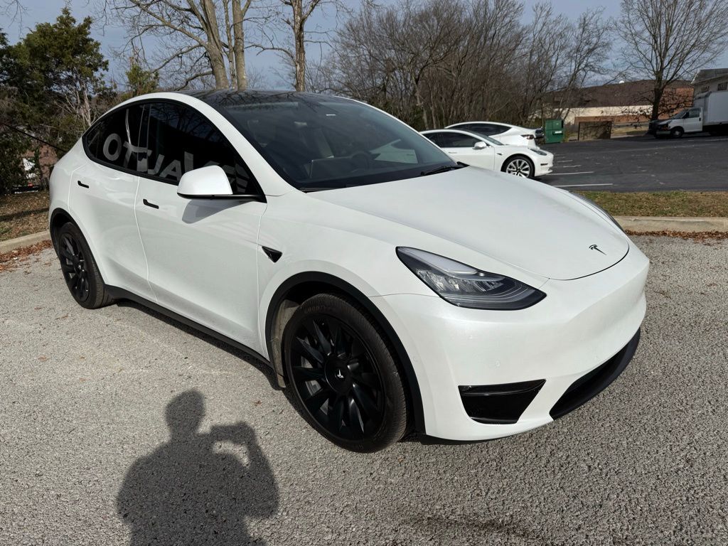 2021 Tesla Model Y Long Range photo 3