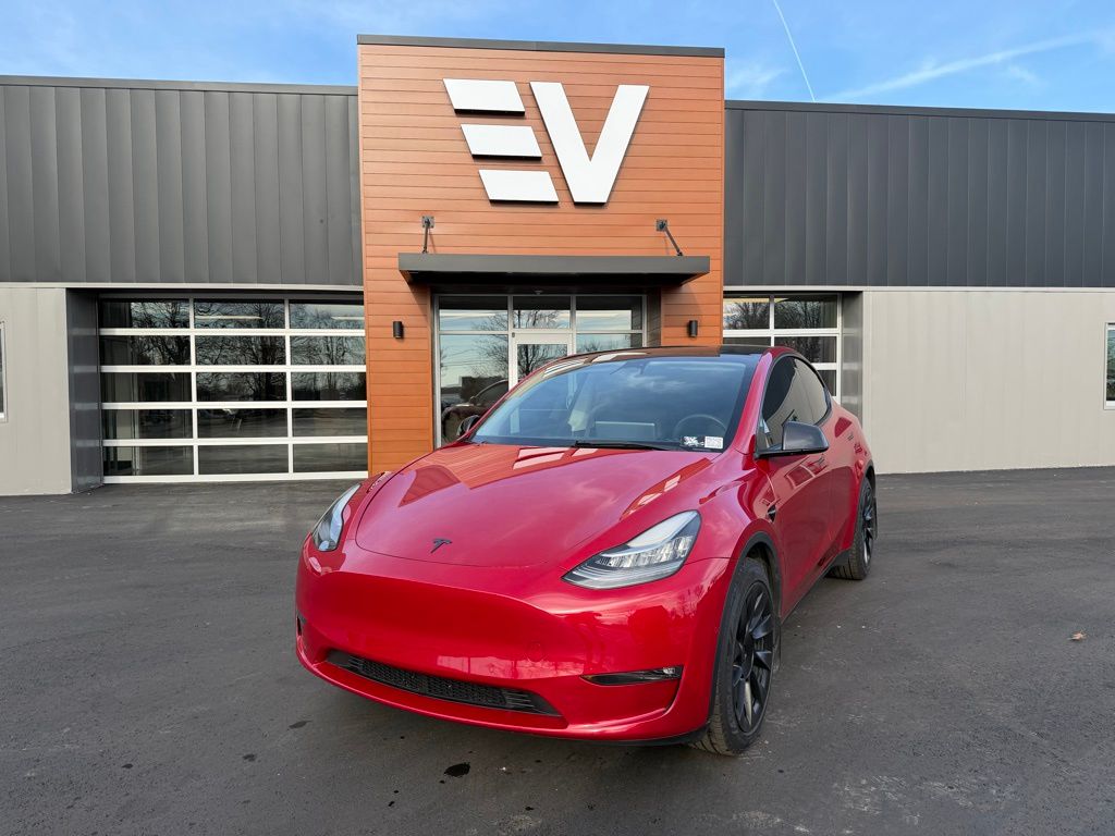 2022 Tesla Model Y Long Range's photo