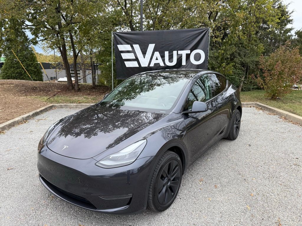 Used 2024 Tesla Model Y Long Range SUV