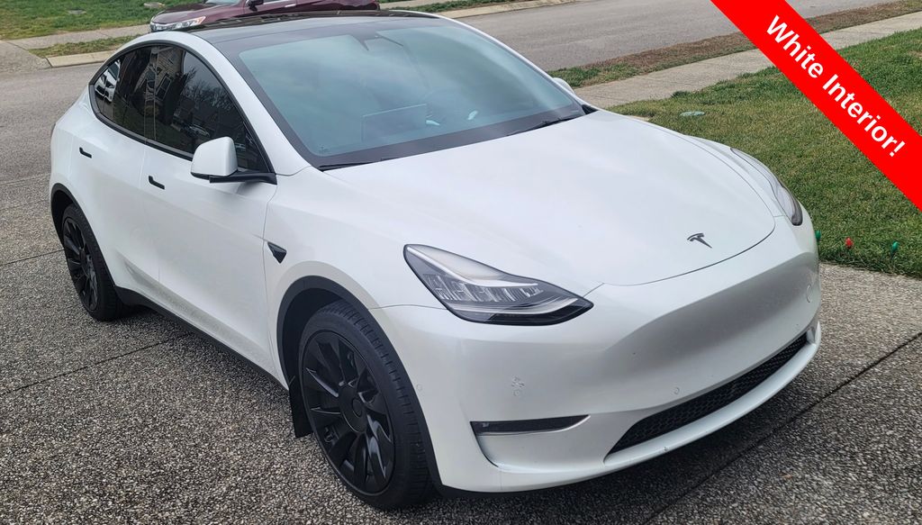 2021 Tesla Model Y Long Range's photo