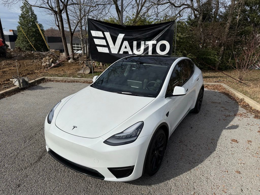 2021 Tesla Model Y Long Range's photo