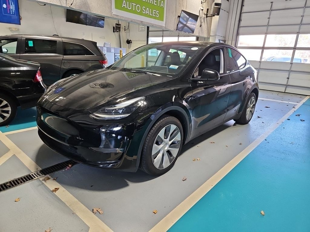 Used 2023 Tesla Model Y Long Range SUV