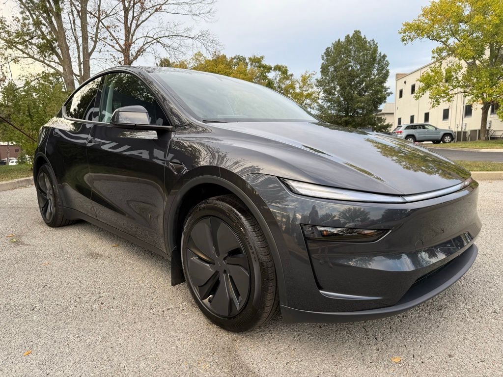 Used 2026 Tesla Model Y Long Range SUV