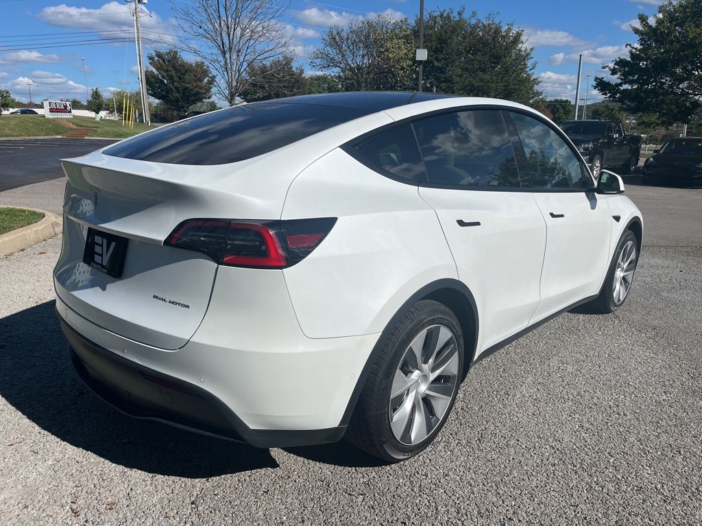 2021 Tesla Model Y Long Range photo 4