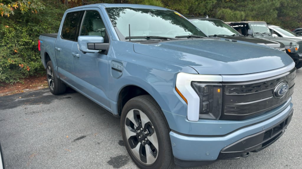 Used 2023 Ford F-150 Lightning Platinum Truck SuperCrew Cab
