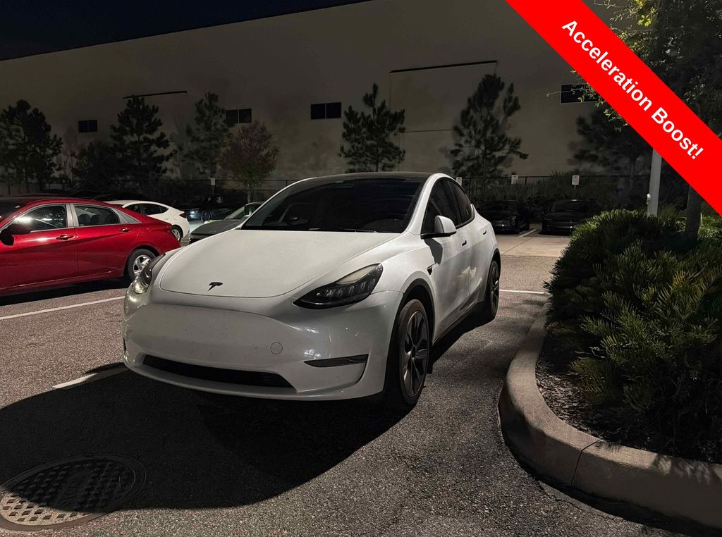2023 Tesla Model Y Long Range's photo