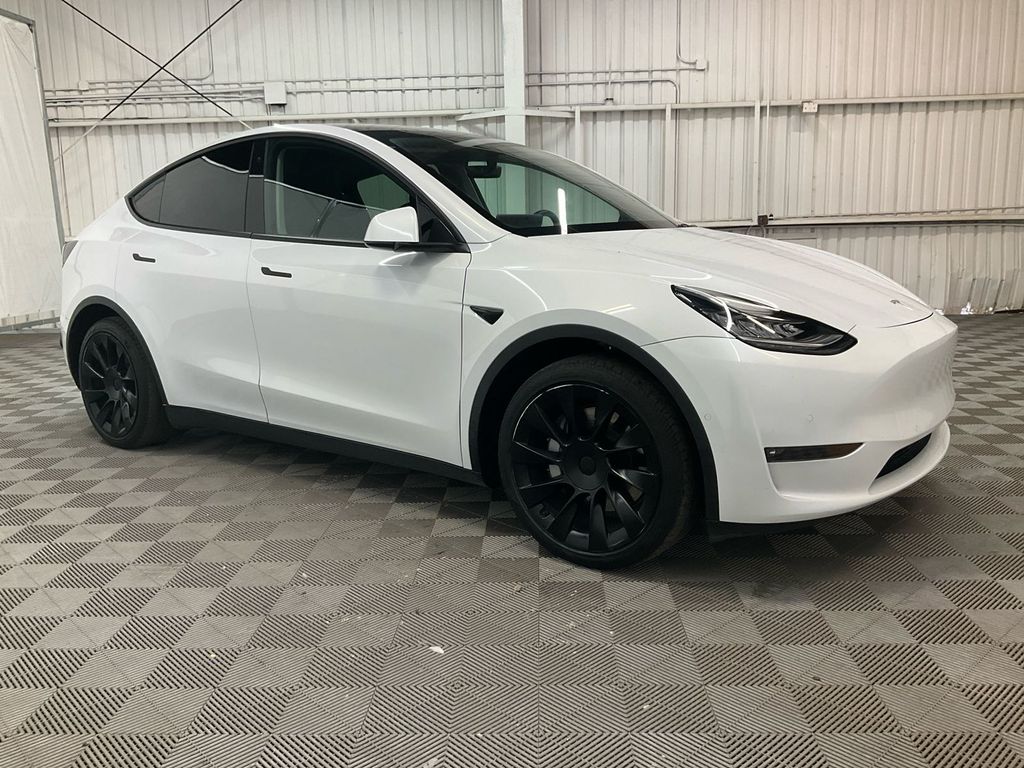 2021 Tesla Model Y Long Range photo 3