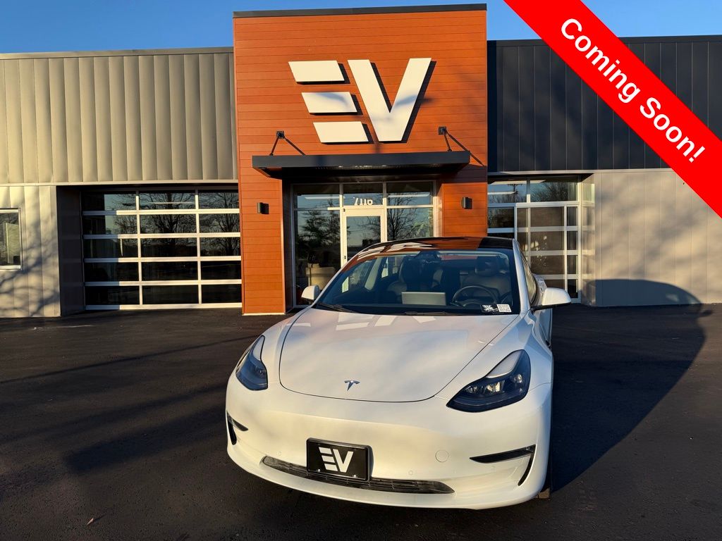 2022 Tesla Model 3 Performance's photo