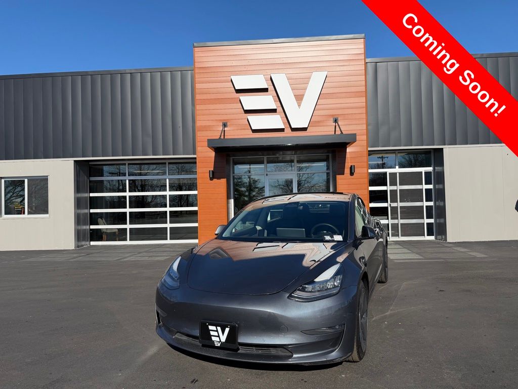 2022 Tesla Model 3 Long Range's photo