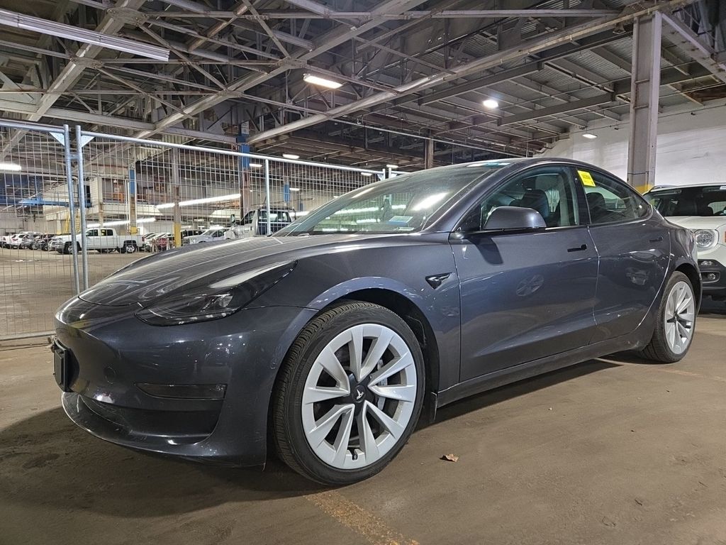 2021 Tesla Model 3 Base's photo