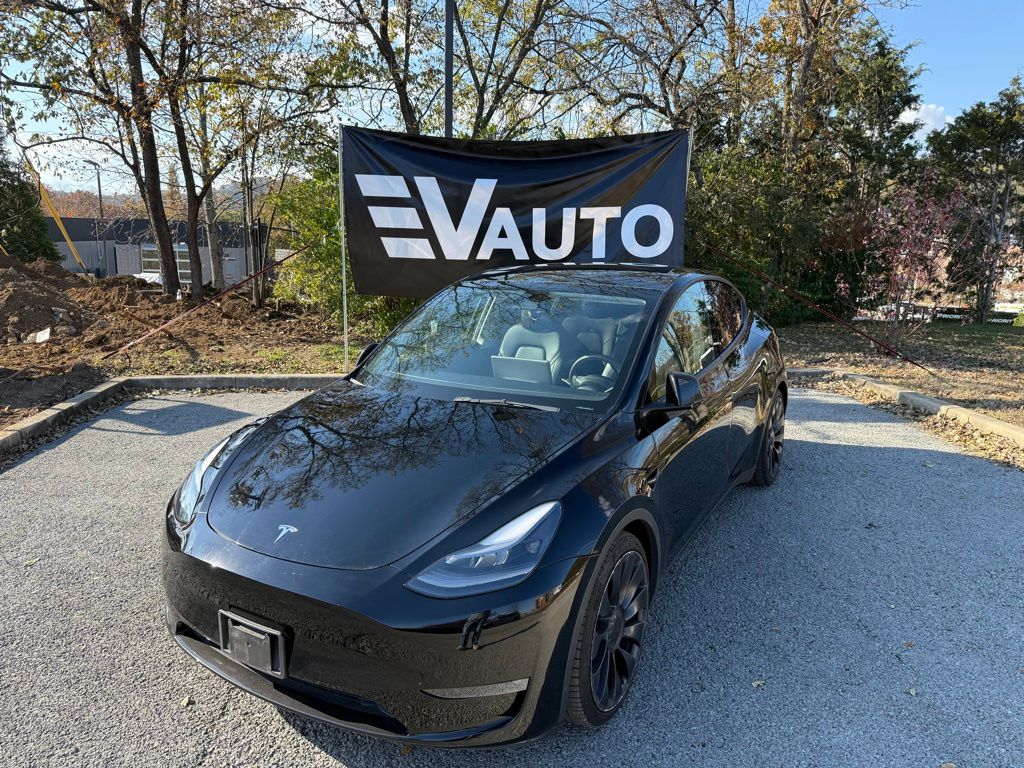 2023 Tesla Model Y Performance's photo
