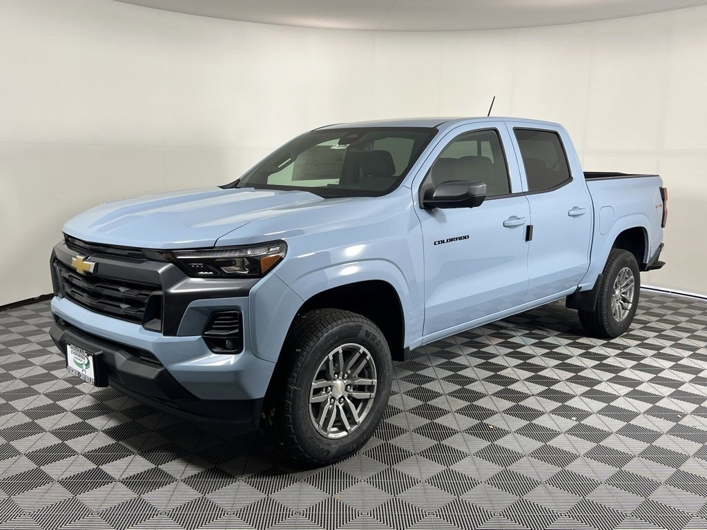 New 2025 Chevrolet Colorado WT/LT Truck