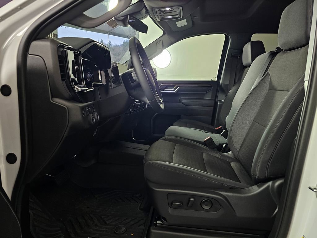 2025 Chevrolet Silverado 1500 LT - Photo 24