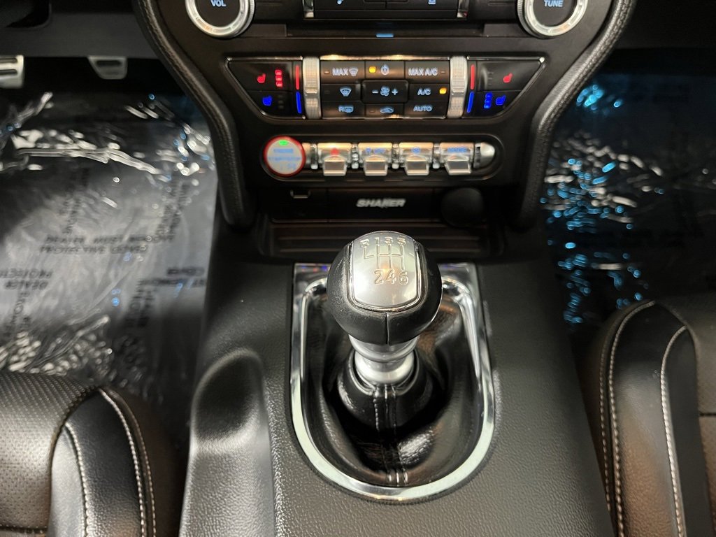 2016 Ford Mustang GT Premium photo 2