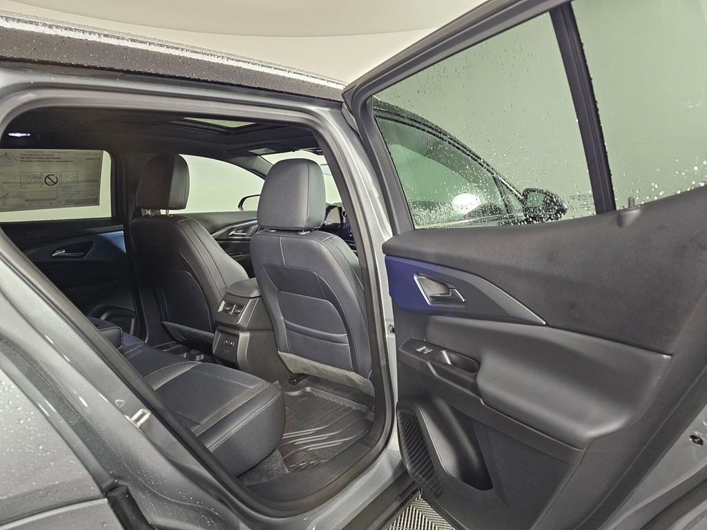 2026 Chevrolet Equinox EV 2LT - Photo 15