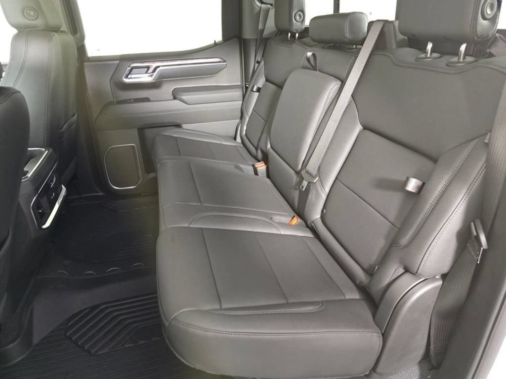 2026 Chevrolet Silverado 1500 LTZ - Photo 19