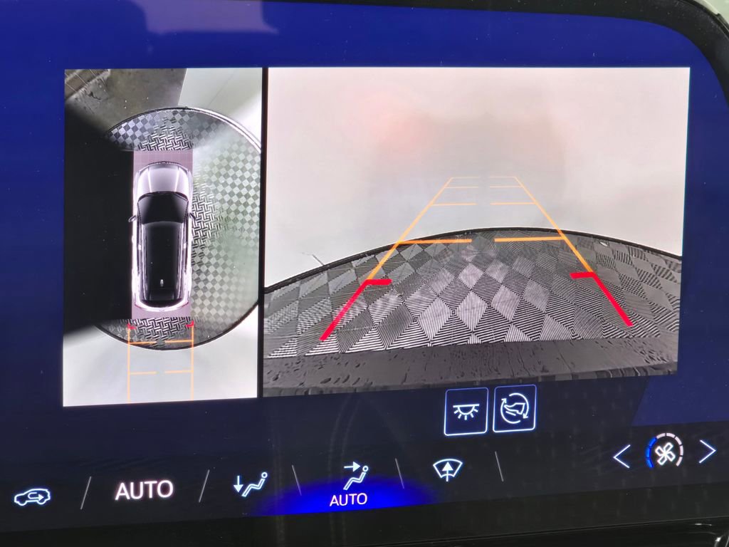 2025 Chevrolet Blazer EV LT - Photo 32