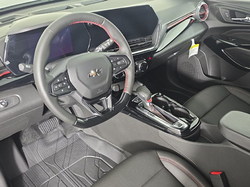 2026 Chevrolet Trax RS - Photo 12