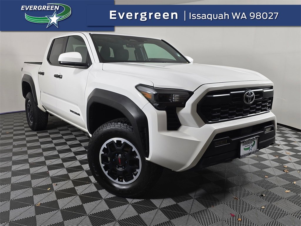2024 Toyota Tacoma SR5's photo