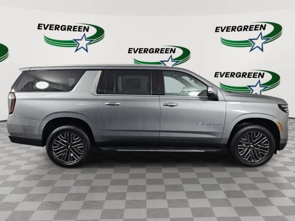 2026 Chevrolet Suburban Premier - Photo 4