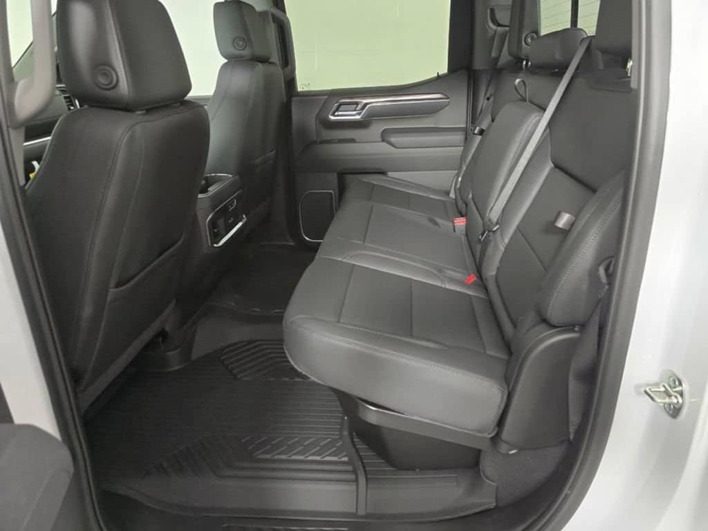 2026 Chevrolet Silverado 1500 LTZ - Photo 18