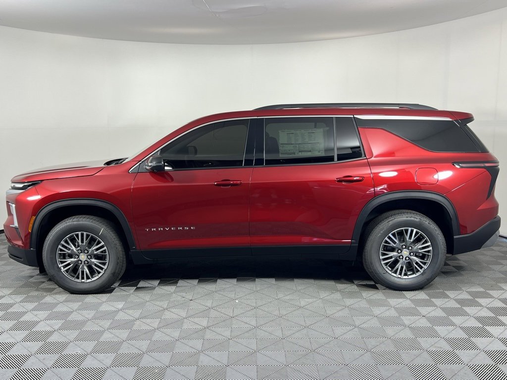 2025 Chevrolet Traverse photo 3