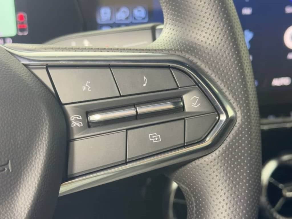 2025 Chevrolet Blazer EV LT - Photo 32