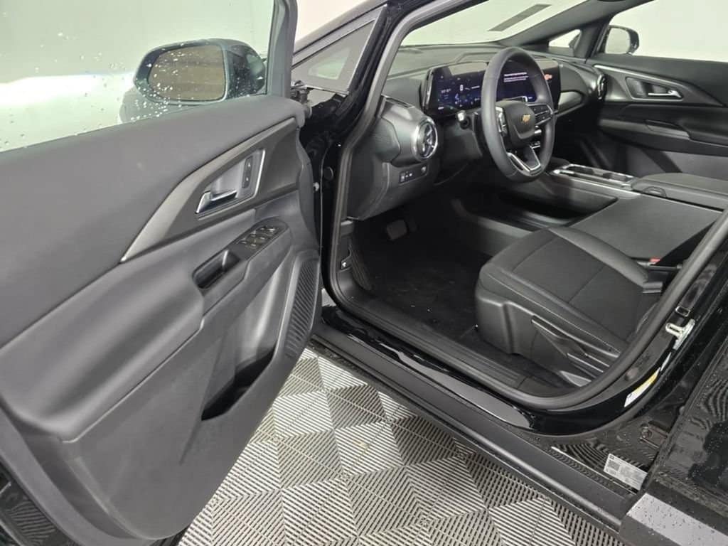 2026 Chevrolet Equinox EV 1LT - Photo 21