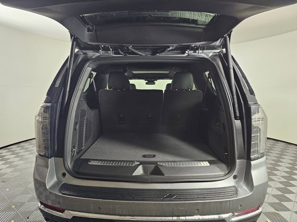 2026 Chevrolet Suburban Premier - Photo 16