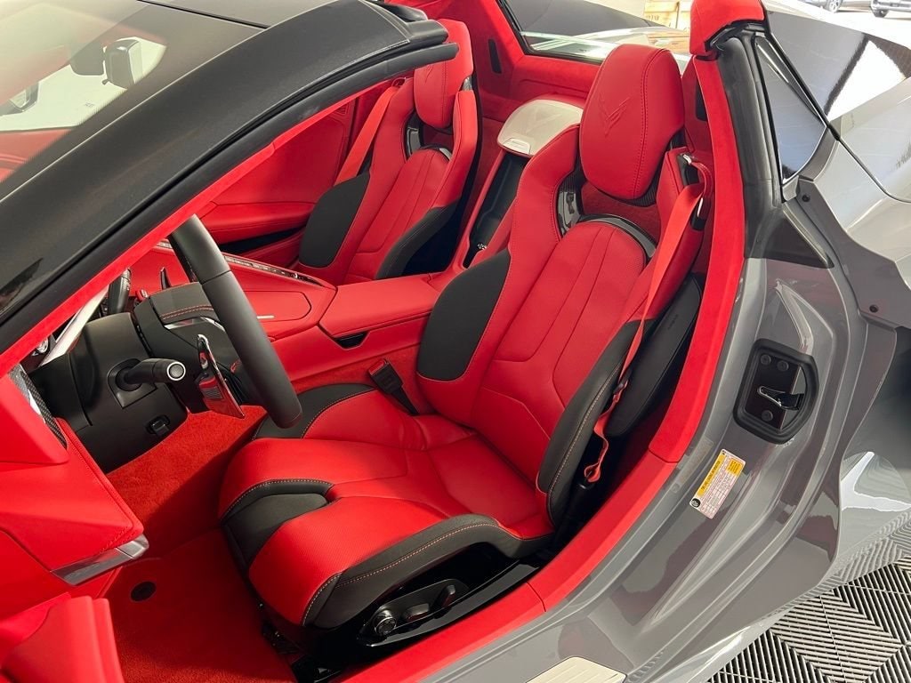 2025 Chevrolet Corvette 3LT - Photo 26