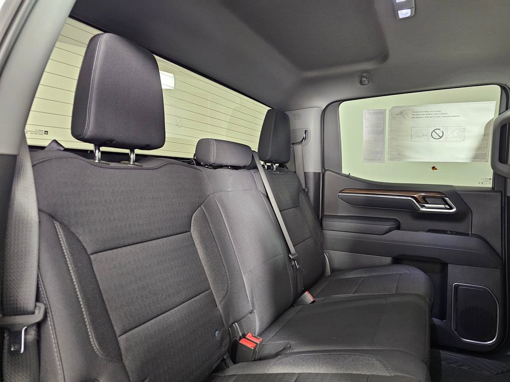 2025 Chevrolet Silverado 1500 LT - Photo 15