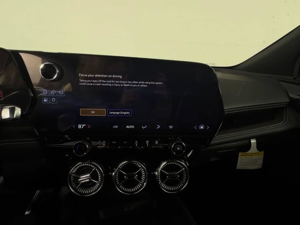 2025 Chevrolet Blazer EV LT - Photo 28